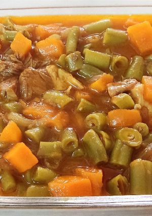 عکسی از دستور خورش لوبیا سبز با تمر هندی