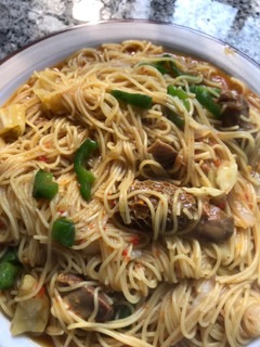 A picture of Spaghetti with assorted meat and green pepper #kitchenhuntchallenge.