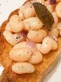 Bruschetta with Cannellini Beans and Fresh Olive Oil