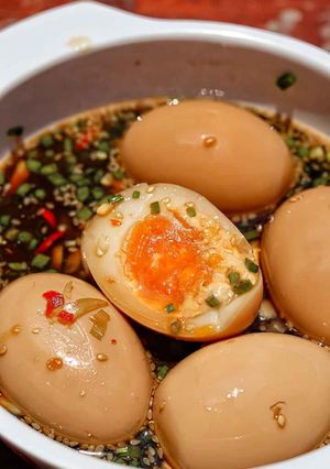 Hình của món Trứng gà ngâm nước tương.