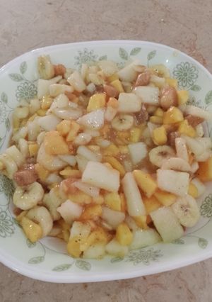 A picture of Peach 🍑 special Chaat.