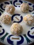 Bolitas de coco anisadas