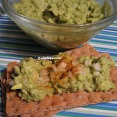 A picture of Hot & Spicy Guacamole.