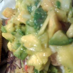 A picture of Avacado and mango chicken.