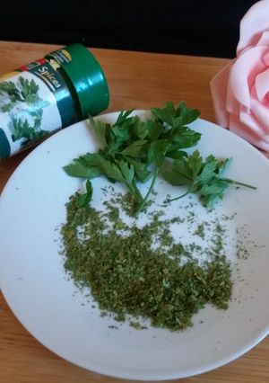 صورة لوصفة بقدونس (معدنوس) مجفف طبيعي