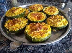 Una foto de Zapallitos rellenos con verduras