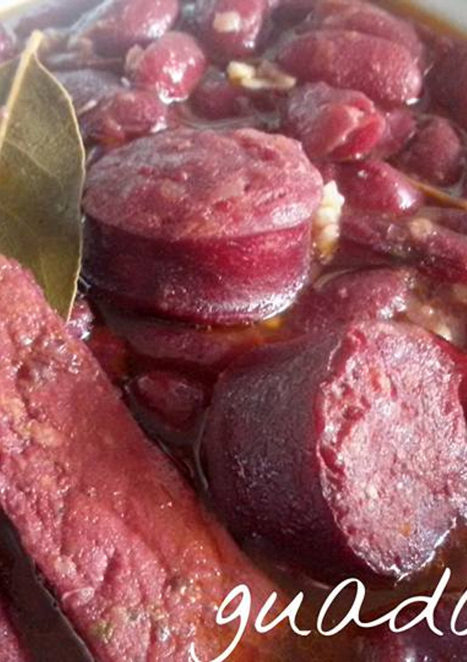 Una foto de Alubias rojas con chorizo y lomo adobado en GME y GMF y Tradicional