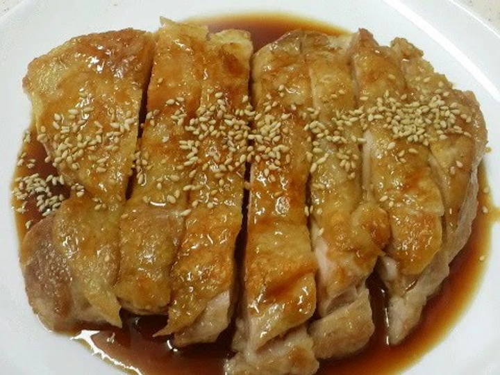 Easy Way Prepare Recipe Chicken Rice Bowl with Crispy Chicken Thigh that is Delicious, Appealing}