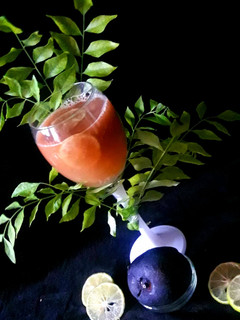 રોસ્ટેડ આમ પન્ના (Rosted Aam Panna Recipe In Gujarati) રેસીપી મુખ્ય ફોટો