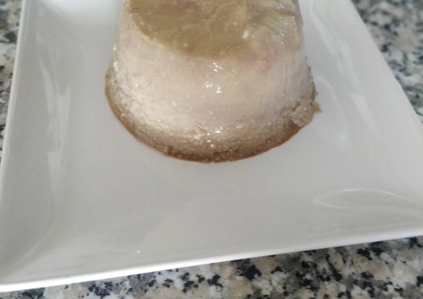 Flan de aguacate y nueces