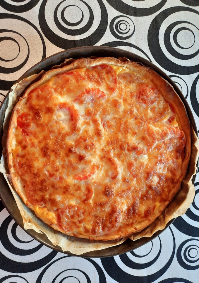 Una foto de Tarta salada de jamón y queso