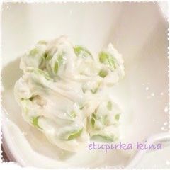 A picture of Easy Edamame with Cream Cheese Dressing.