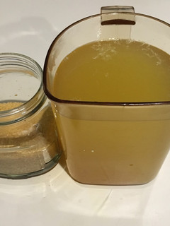 Una foto de Limonada de Curcuma y Jengibre