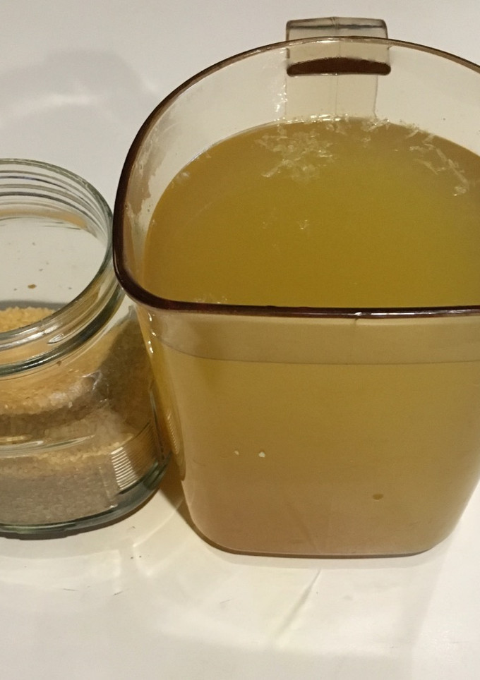 Una foto de Limonada de Curcuma y Jengibre
