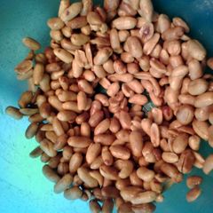 Thai Chili Lime Peanuts A picture of Thai Chili Lime Peanuts.