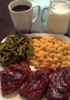 A picture of Slow Cooked Pork Chops.