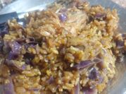 Una foto de repollo morado y arroz