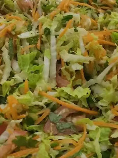 Foto de Salada de Acelga Refrescante com Vinagrete Cítrico