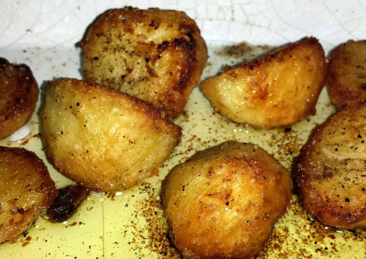 Steps to Prepare Perfect Simply Roasted Potatoes