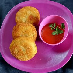 A picture of Crispy Aloo Cheese Tikki.