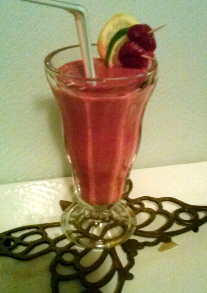 A picture of Nathaniel's Raspberry-Lemonade Smoothie.