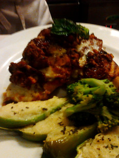 A picture of chicken parmesan.