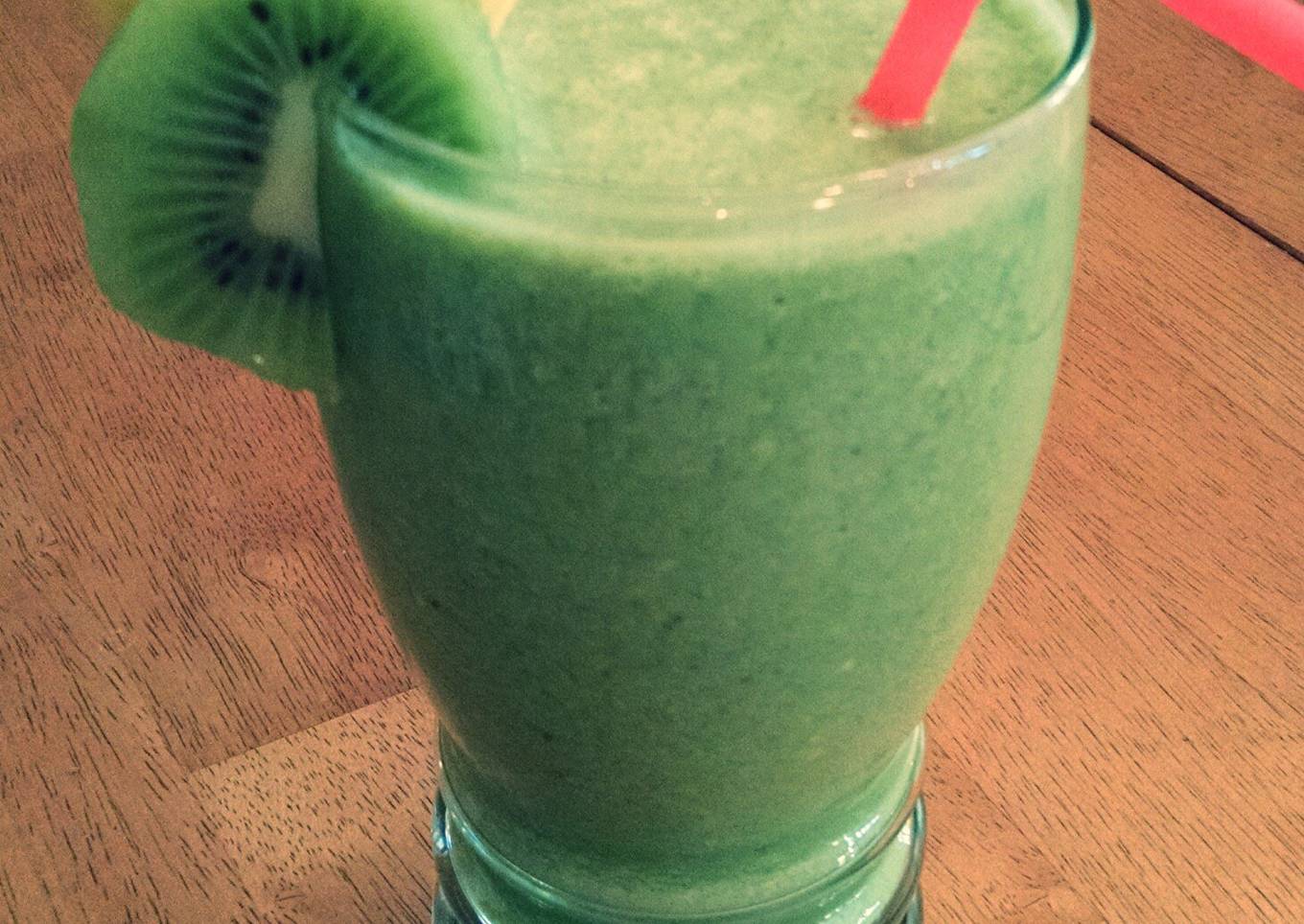 Tropical Green Smoothie
