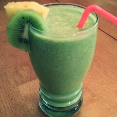 A picture of Tropical Green Smoothie.