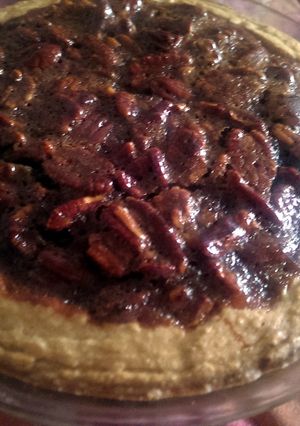 A picture of pecan pie in simple way.