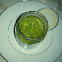 A picture of Avocado Scrub and Moisturizer.