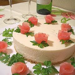 A picture of No-Bake Apple Cheesecake.