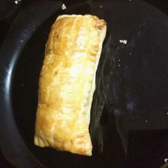 A picture of Sausage roll.