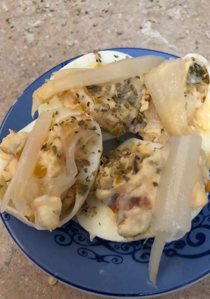 Una foto de Huevos rellenos
