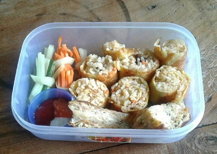 Resep Nasi goreng simpel gulung 2 yang praktis
