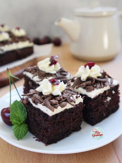 Foto resep Cake Potong Black Forest Satu Telur, Tanpa Emulsifier, Tanpa Mixer, Moist Banget 👌