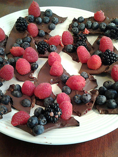A picture of Fresh Fruit Berrie Bark.
