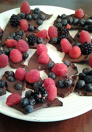A picture of Fresh Fruit Berrie Bark.