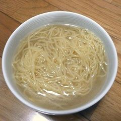 A picture of Easy Salt Flavored Soup for Ramen.