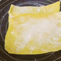 A picture of Lasagna Noodles in a Bread Machine.