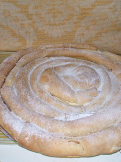 Túrós meggyes burek recept fotója
