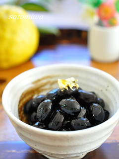 A picture of 'Kuromame' Black Soy Beans Made in a Pressure Cooker.