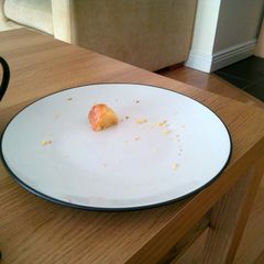 A picture of Lemon Drizzle Cake.
