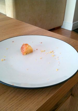 A picture of Lemon Drizzle Cake.