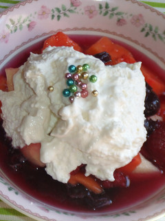 Una foto de Frutas con queso fresco al aroma de cardamomo