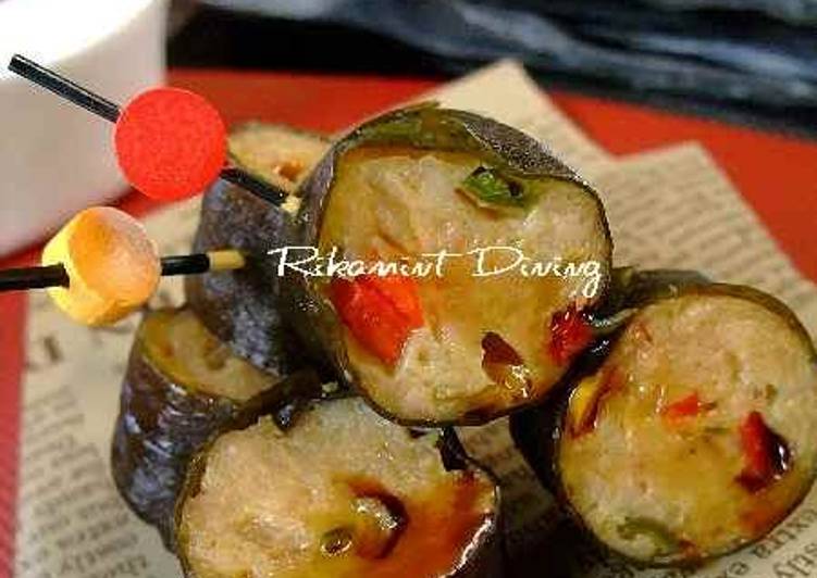 Recipe of Quick Sweet and Spicy Tsukune Kombu Maki Rolls