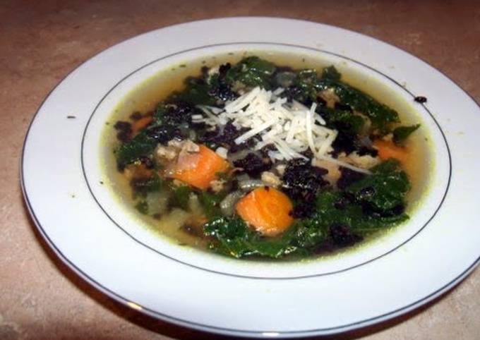 Turkey and kale soup with black rice