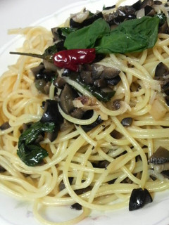 A picture of Black Olive Jewel Pasta.