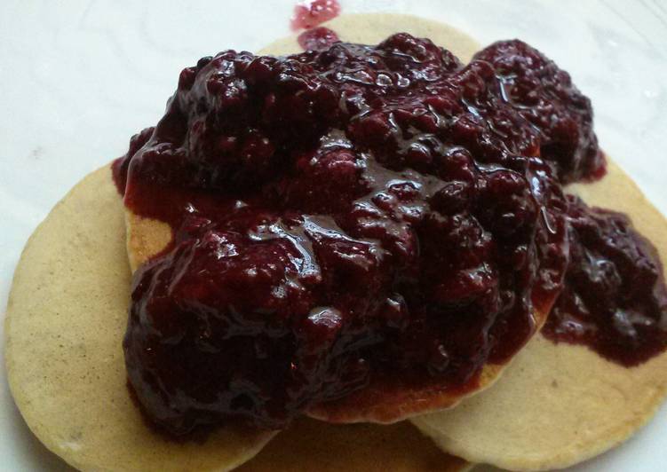 Simple Way to Prepare Speedy Momma&#39;s blueberry pancakes and homemade triple berry syrup