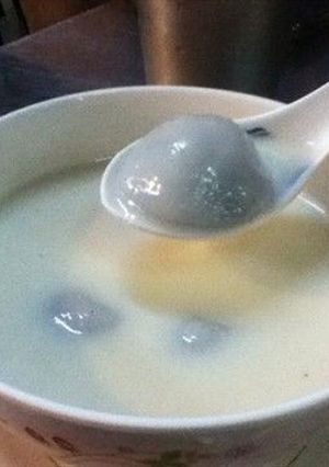 รูปของ บัวลอย โอวัลติน