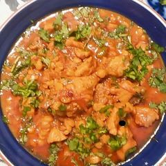 A picture of Chana daal with chicken.
